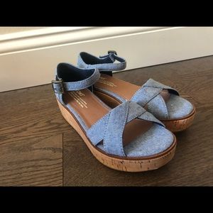 Toms Harper Chambray Sandals